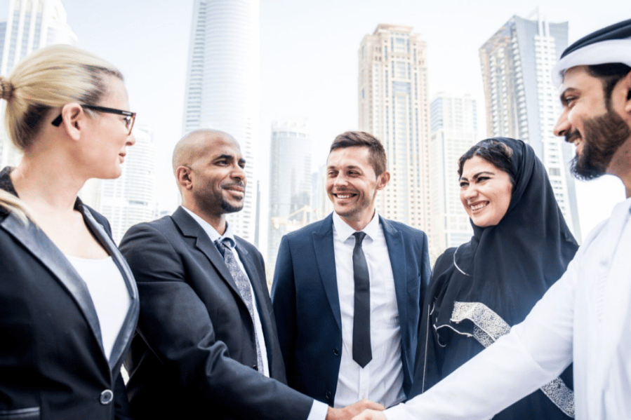 how foreigners can invest in dubai